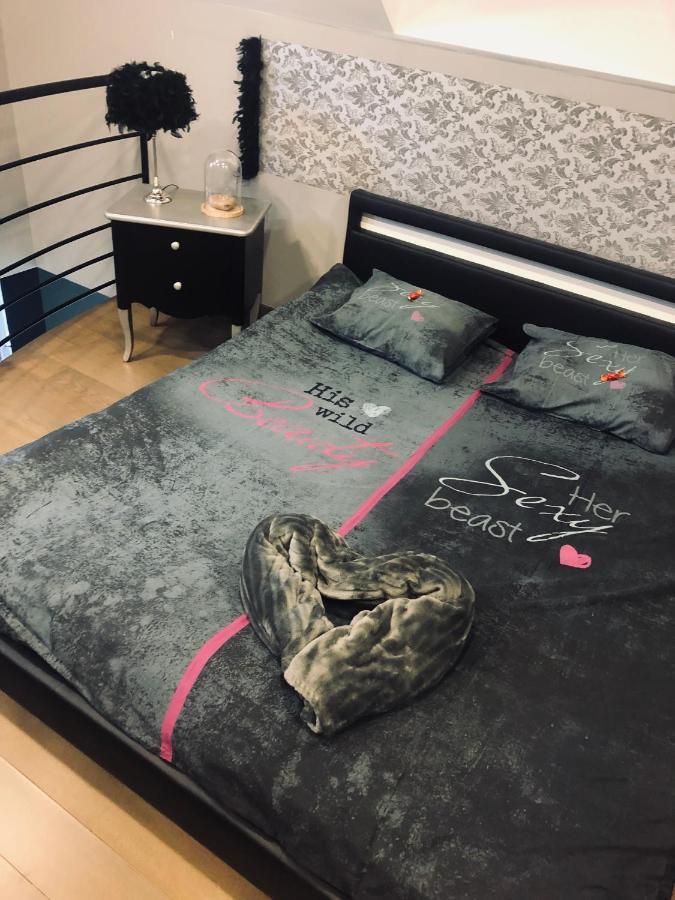 Gesves Loft D Isa Avec Wifi Netflix 아파트 외부 사진